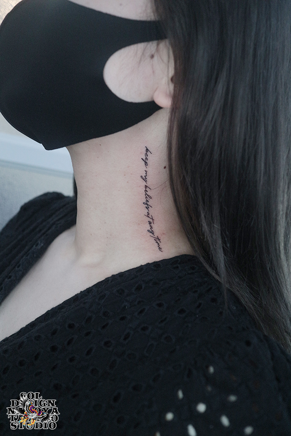 名古屋　タトゥー　女性